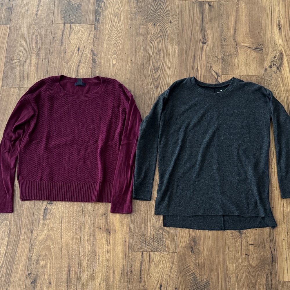 Bundle of 2 women’s sweaters, size small, Gap, American Eagle
